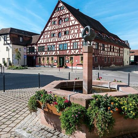 Schwanstetten Der Schwan Hotel & Restaurant מראה חיצוני תמונה