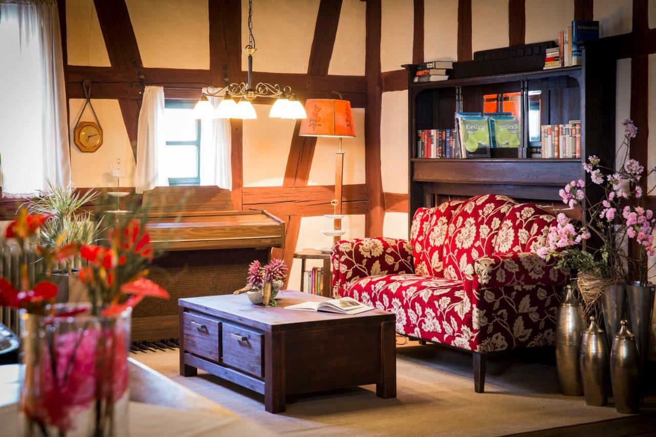 Schwanstetten Der Schwan Hotel & Restaurant מראה חיצוני תמונה