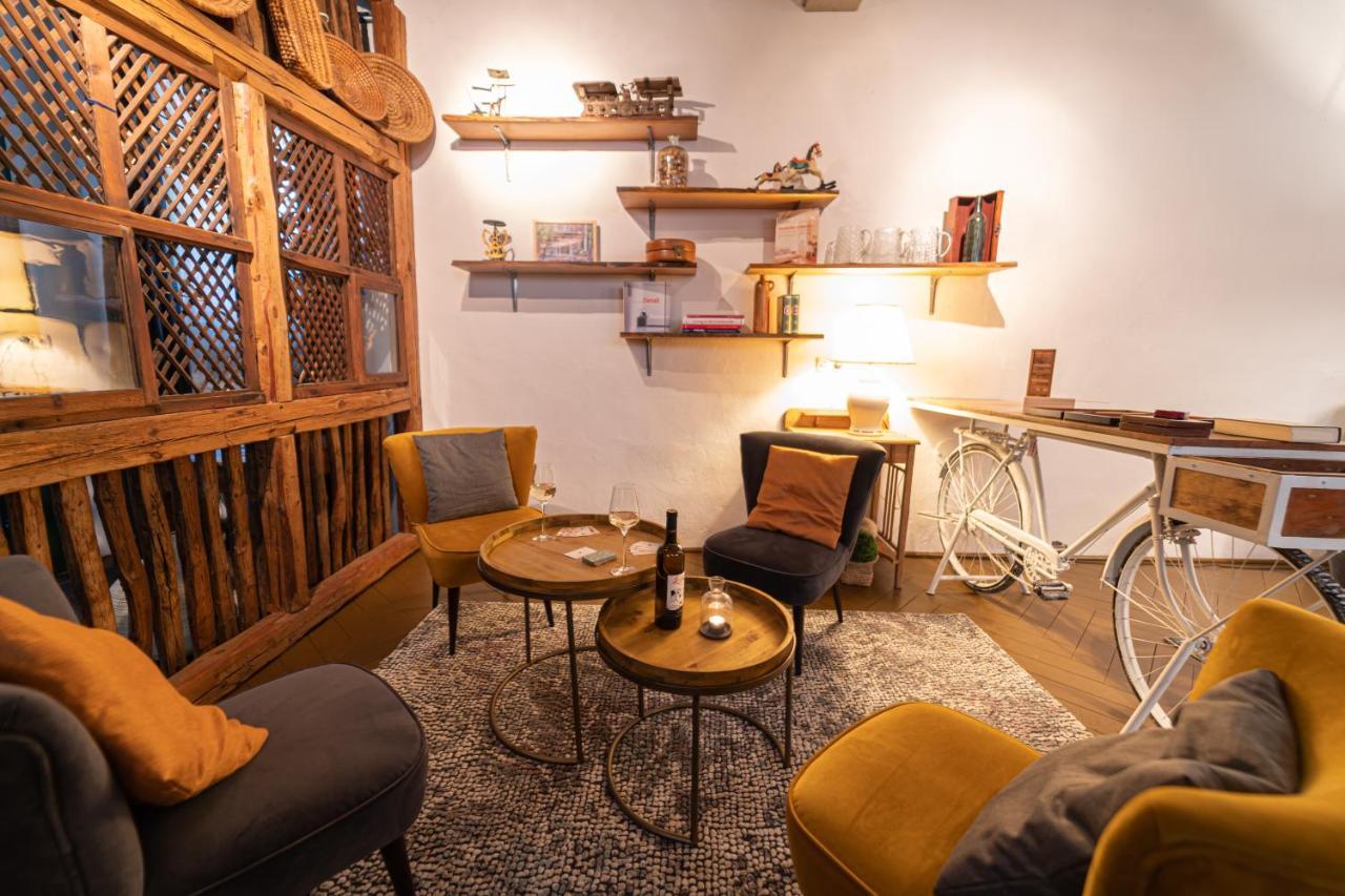 Schwanstetten Der Schwan Hotel & Restaurant מראה חיצוני תמונה