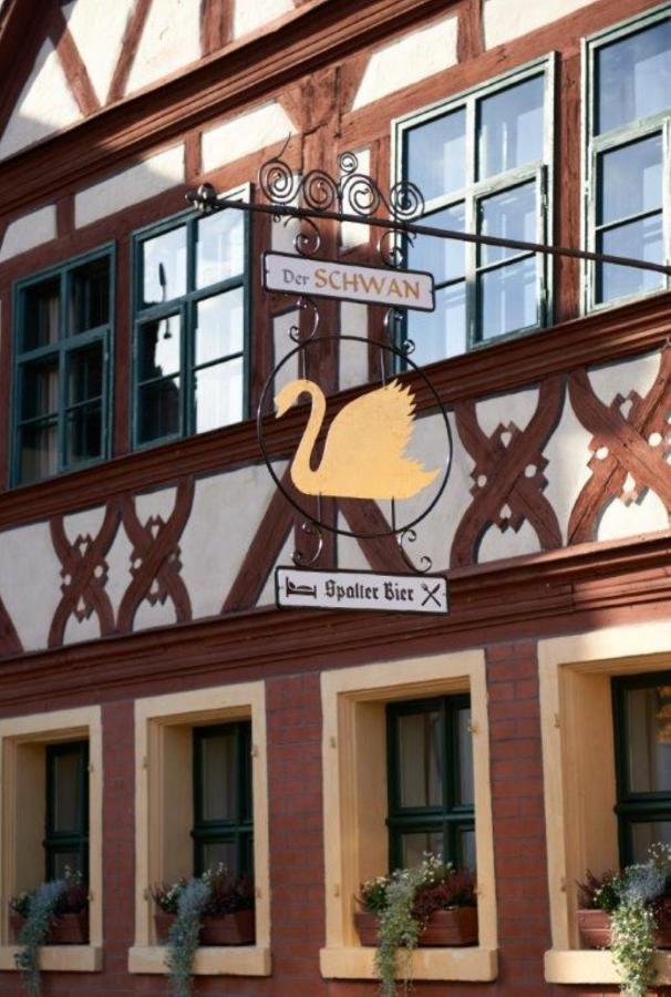 Schwanstetten Der Schwan Hotel & Restaurant מראה חיצוני תמונה