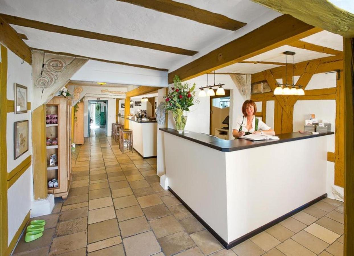 Schwanstetten Der Schwan Hotel & Restaurant מראה חיצוני תמונה